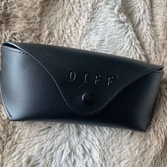 DIFF Eyewear Black Aviators NEW - Picture 3 of 3